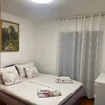 Ana Apartment *