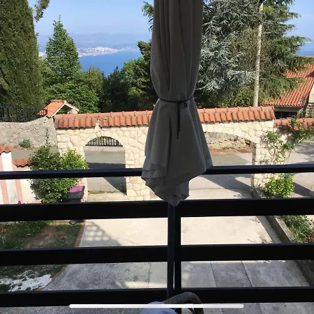 Ana Apartman *