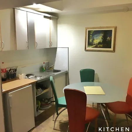 Ana Apartment *