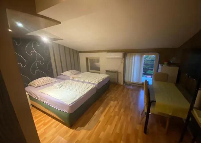 Ana * Opatija