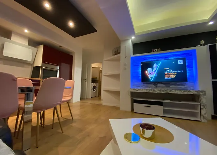 Апартаменты Ana *